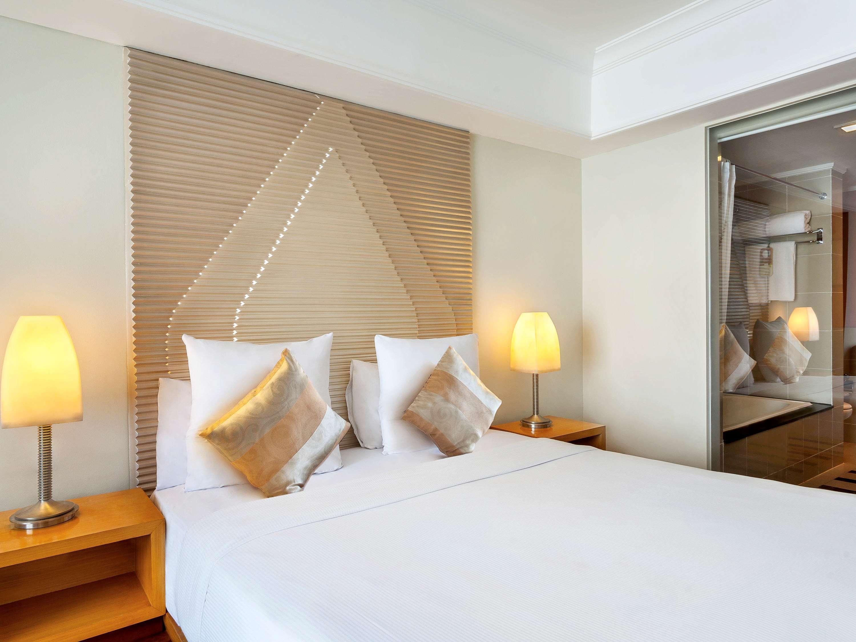 Novotel Семаранг Екстериор снимка