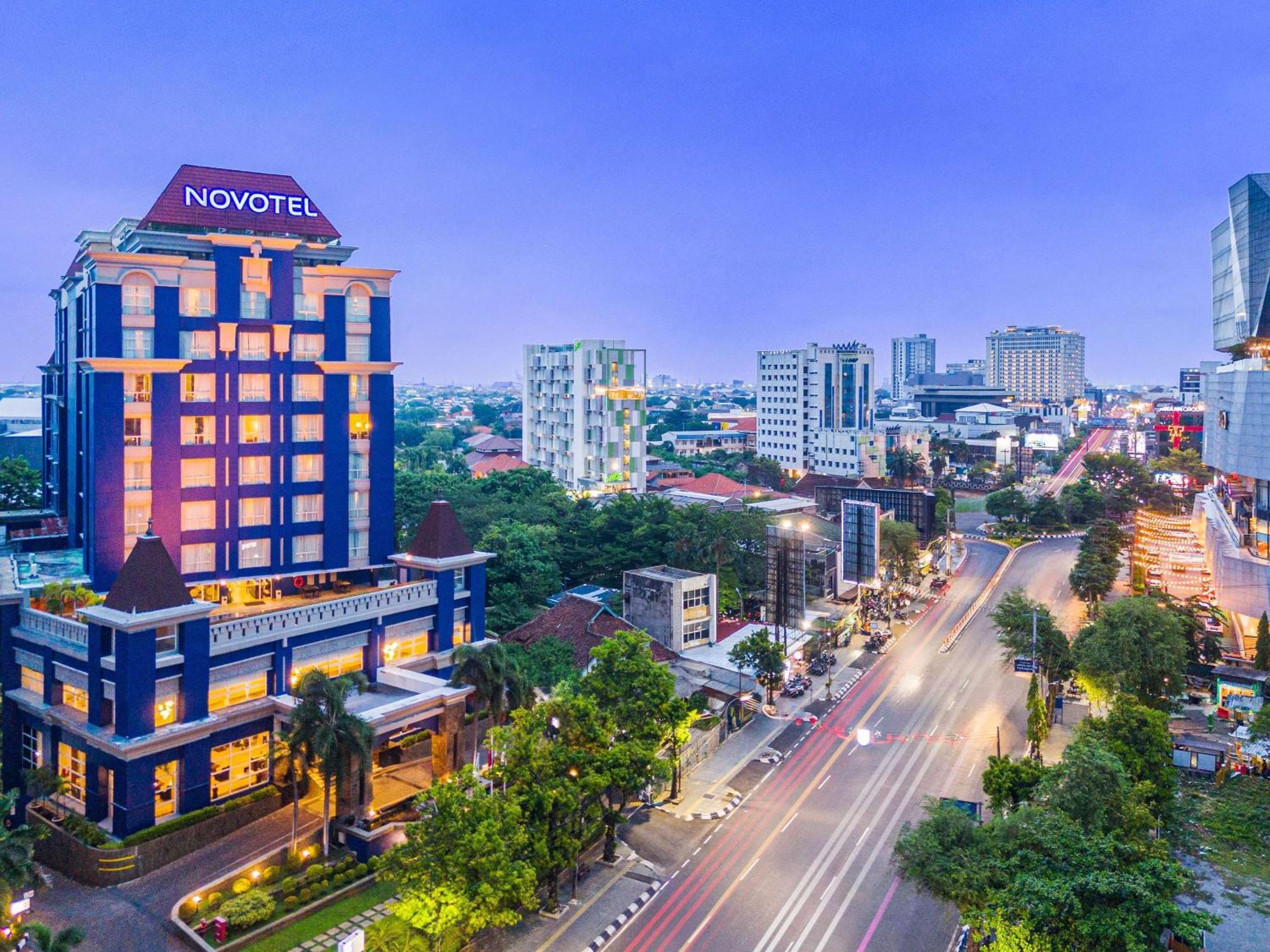 Novotel Семаранг Екстериор снимка