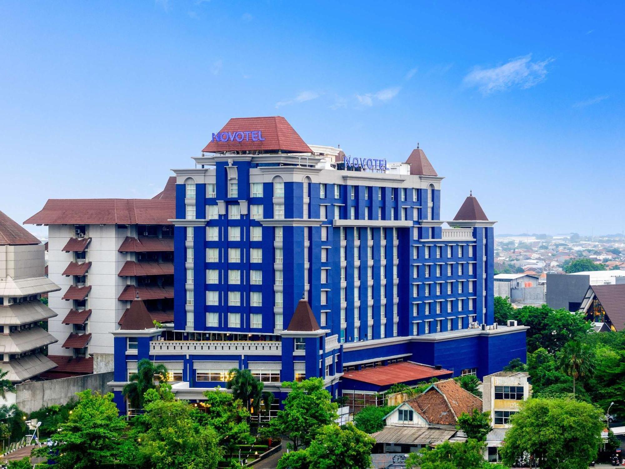Novotel Семаранг Екстериор снимка