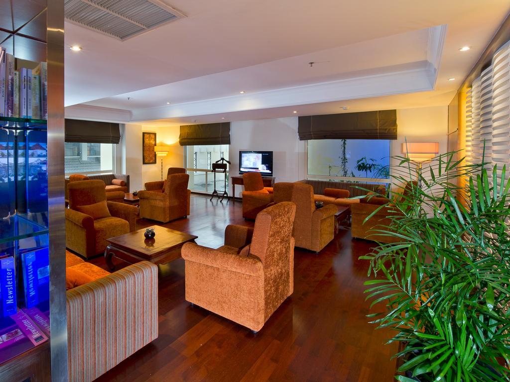 Novotel Семаранг Екстериор снимка