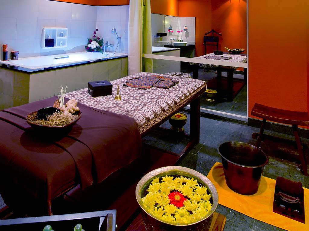 Novotel Семаранг Екстериор снимка