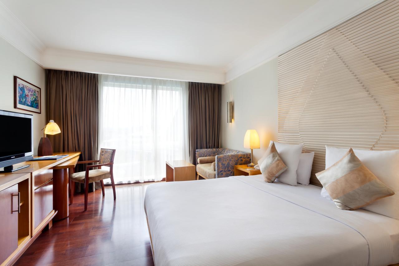Novotel Семаранг Екстериор снимка