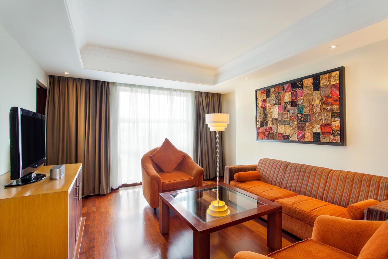 Novotel Семаранг Екстериор снимка
